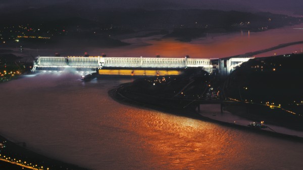 Konvenčná vodná energia: Priehrada Tri rokliny v Číne
