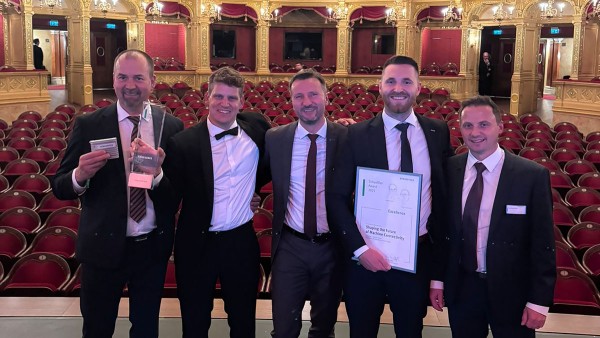 Víťazstvo vo svetovej konkurencii: Náš kolega Dávid Smitek zabodoval na Schaeffler Award 2025