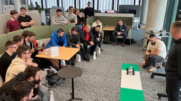 Katka Kurucová, štipendistka na oddelení 3D tlače Schaeffler Skalica 