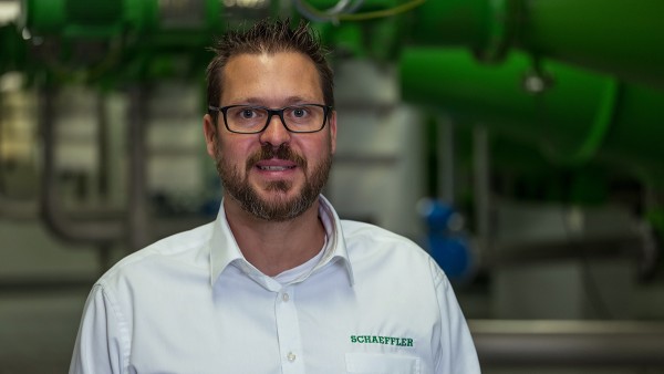 Thomas Schmitz, Service Manager Condition Monitoring Schaeffler